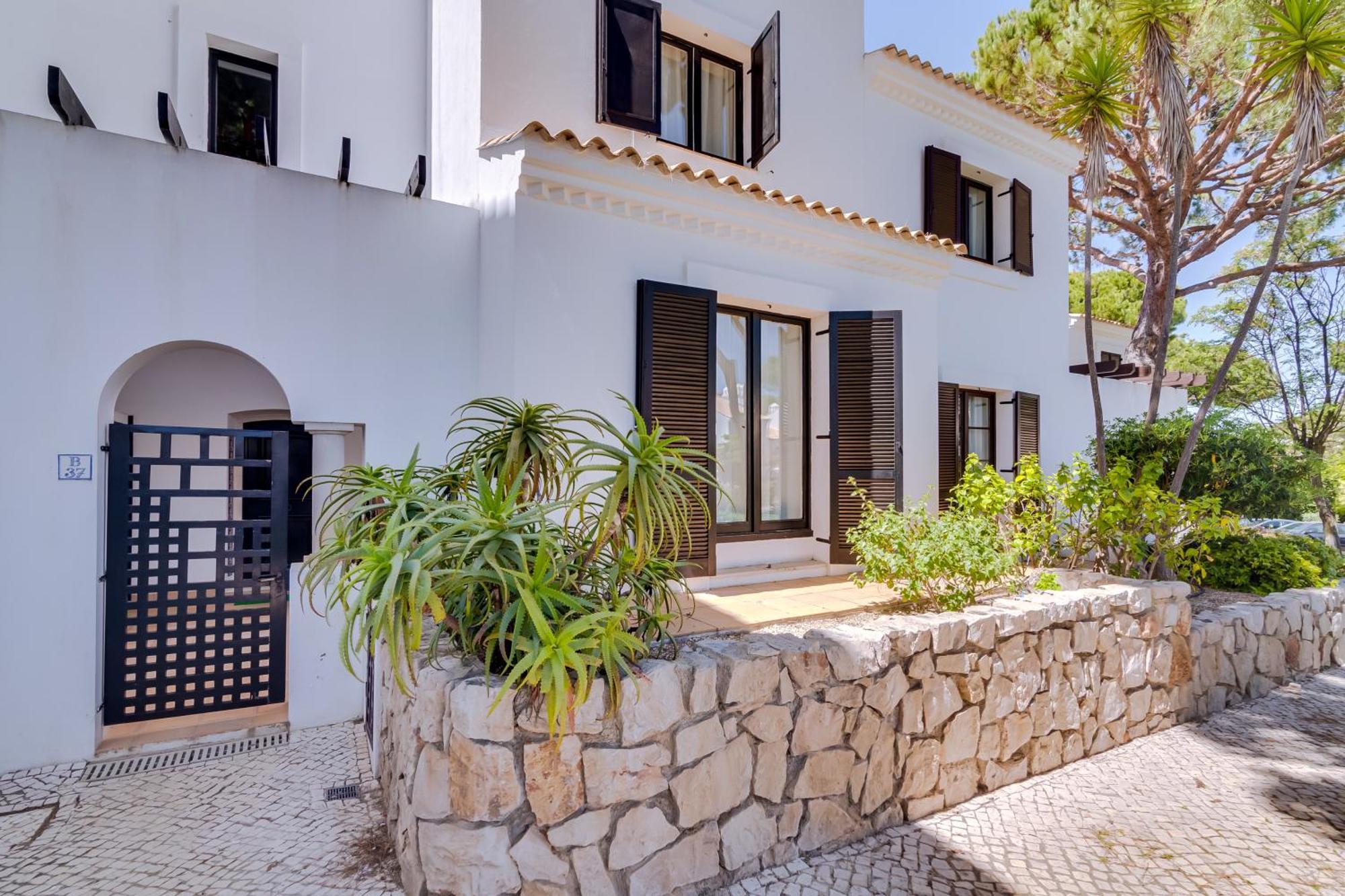 Pine Cliffs Village Albufeira Bagian luar foto